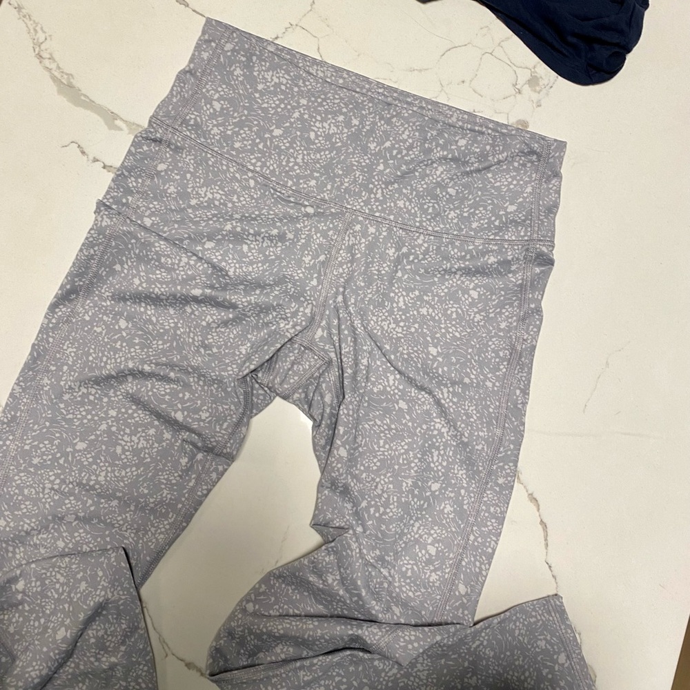 ATHLETA ~ Primrose Chaturanga Storm Leggings - Picture 6 of 7